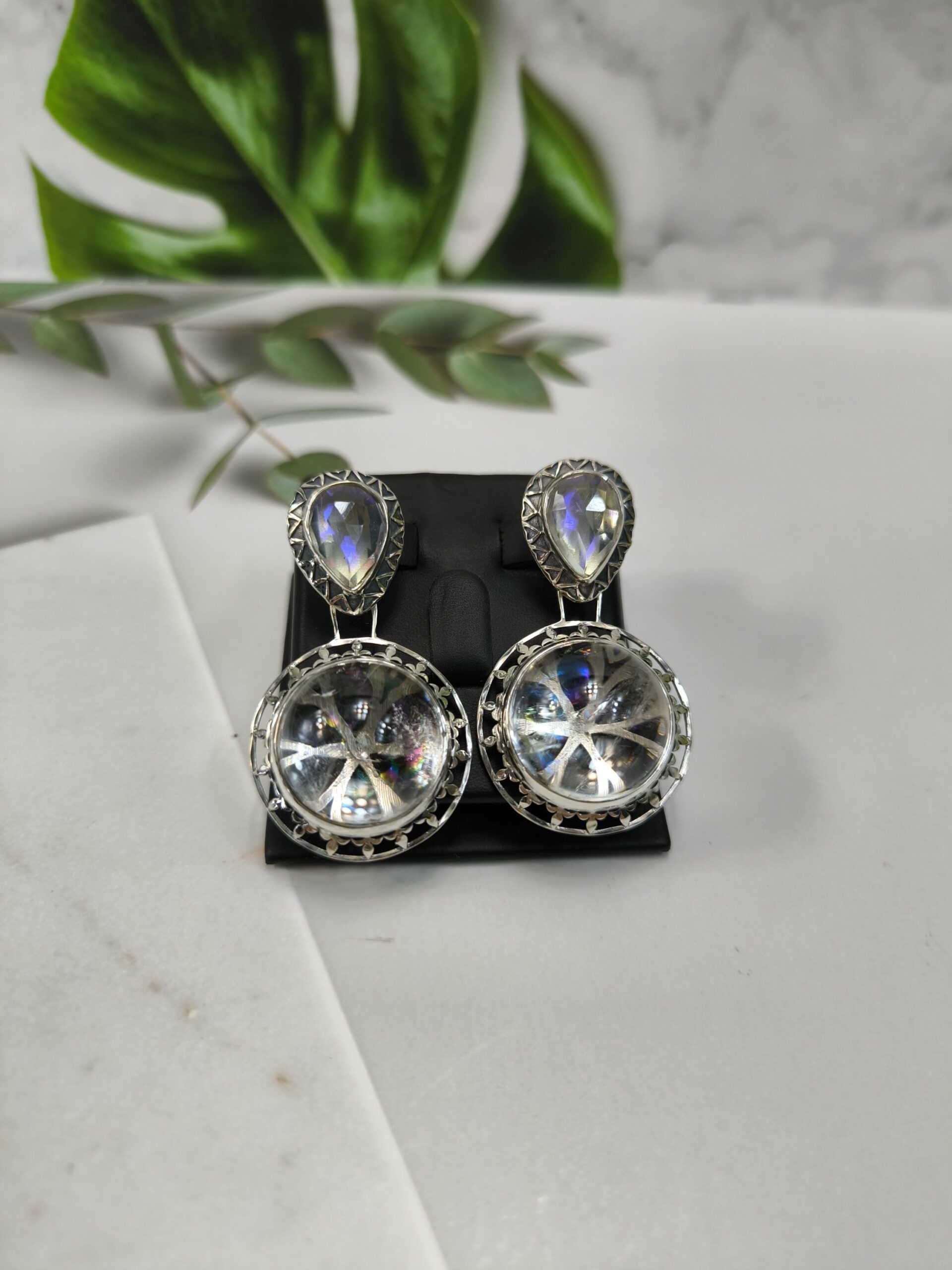 Радужный кварц