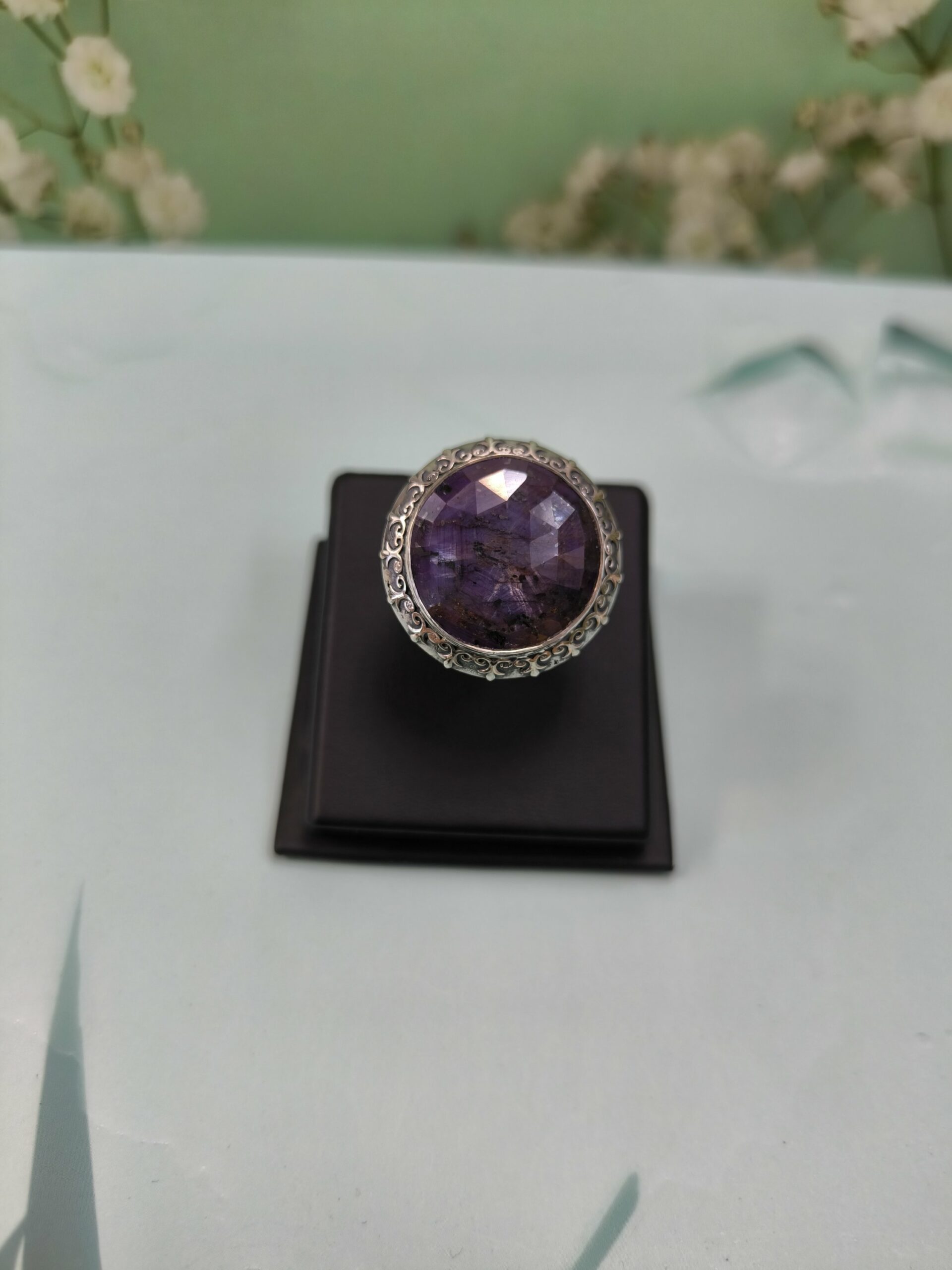 Сапфир. Королевская лилия